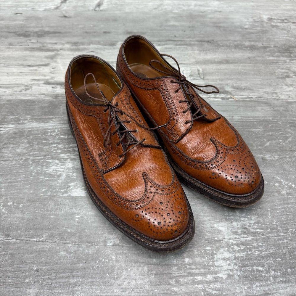 Florsheim Imperial 93602 Tan Wingtip V-Cleat Shoes 8.5 E